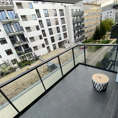 Kirti Apartamento *